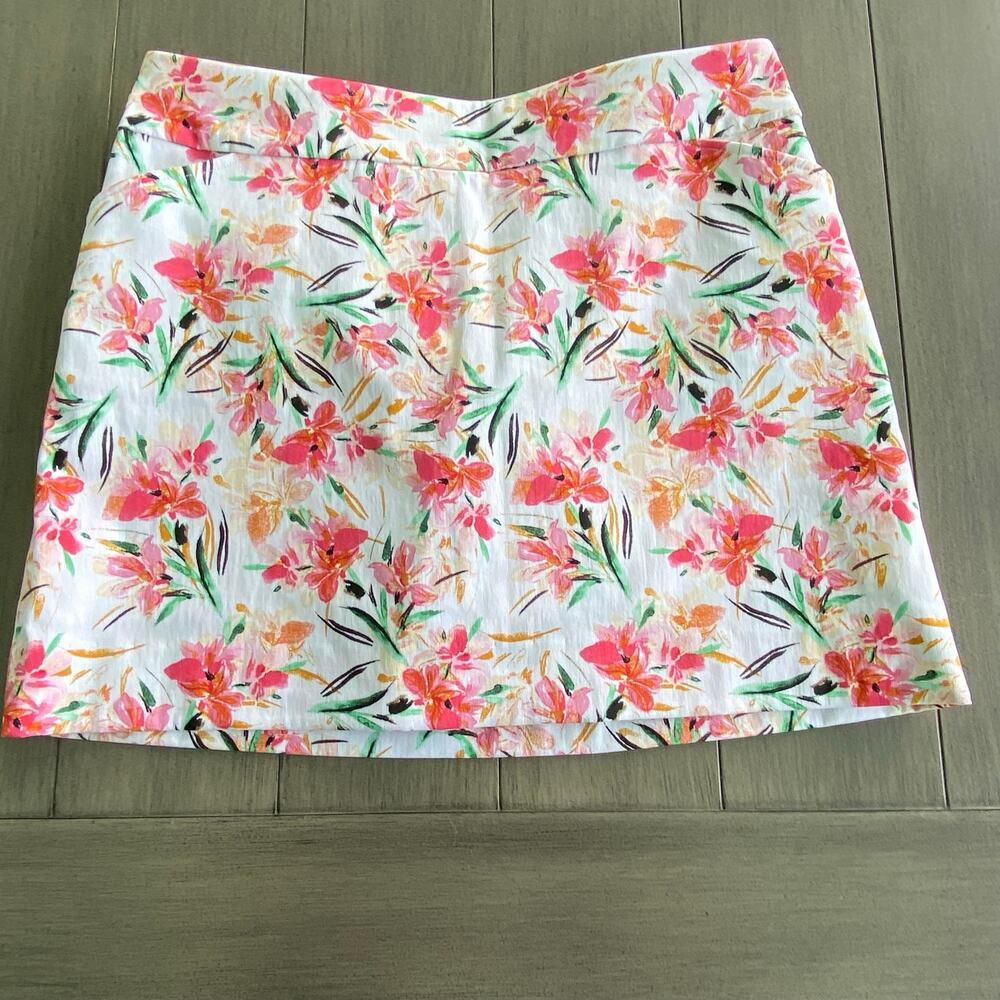 Coral Bay Skort • Large • White Floral Watercolor Print • Rayon Blend • Pockets